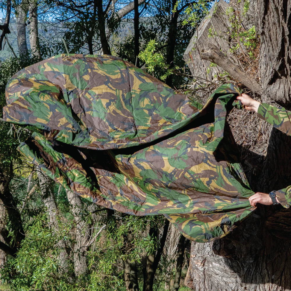 dutch tarp Army DPM Poncho Liner Einbauposition::Flügeltür rechts L-Form für Logo YKLB ortlieb lenkertasche halterung alt