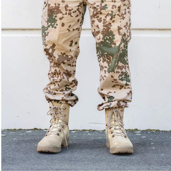 FWR1121_-